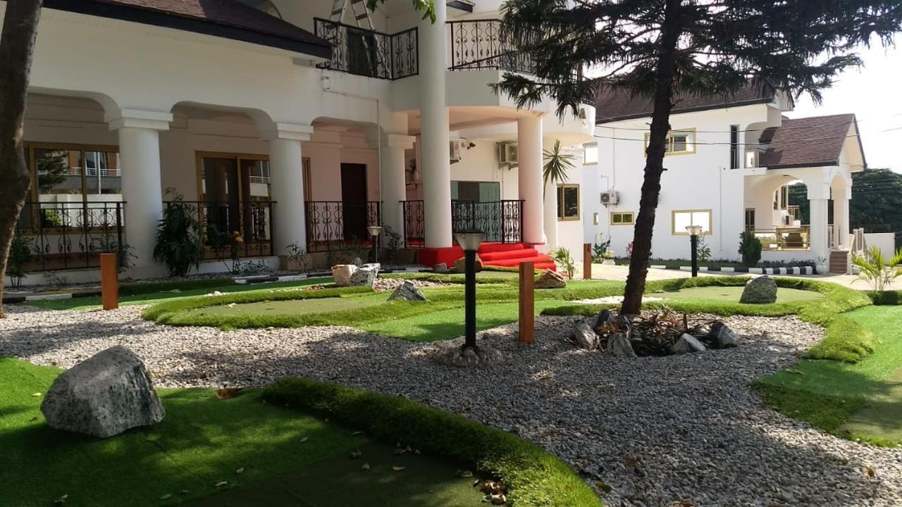 The Winford Boutique Hotel Airport Akkra Exterior foto